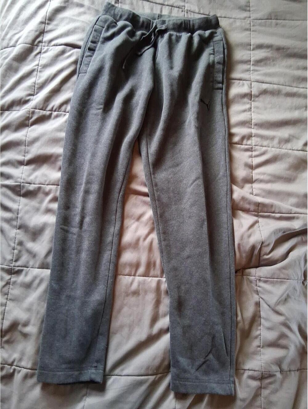 PUMA Women's Fleece Jogger, Grey, Size Medium  C2